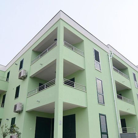 Apartments Delta Trogir Eksteriør billede