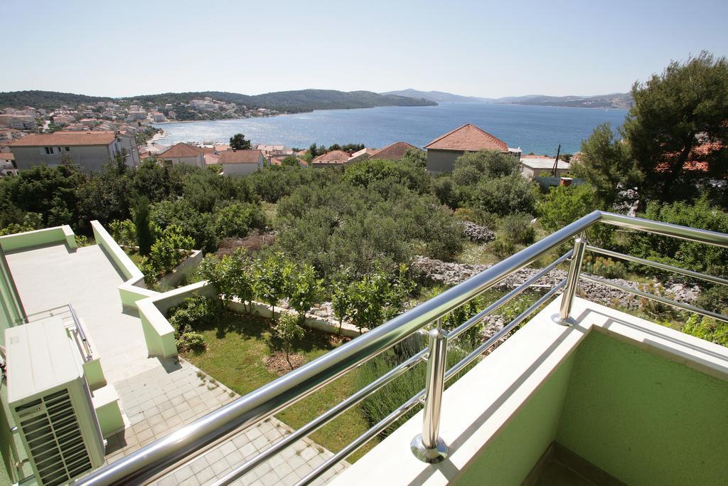 Apartments Delta Trogir Eksteriør billede