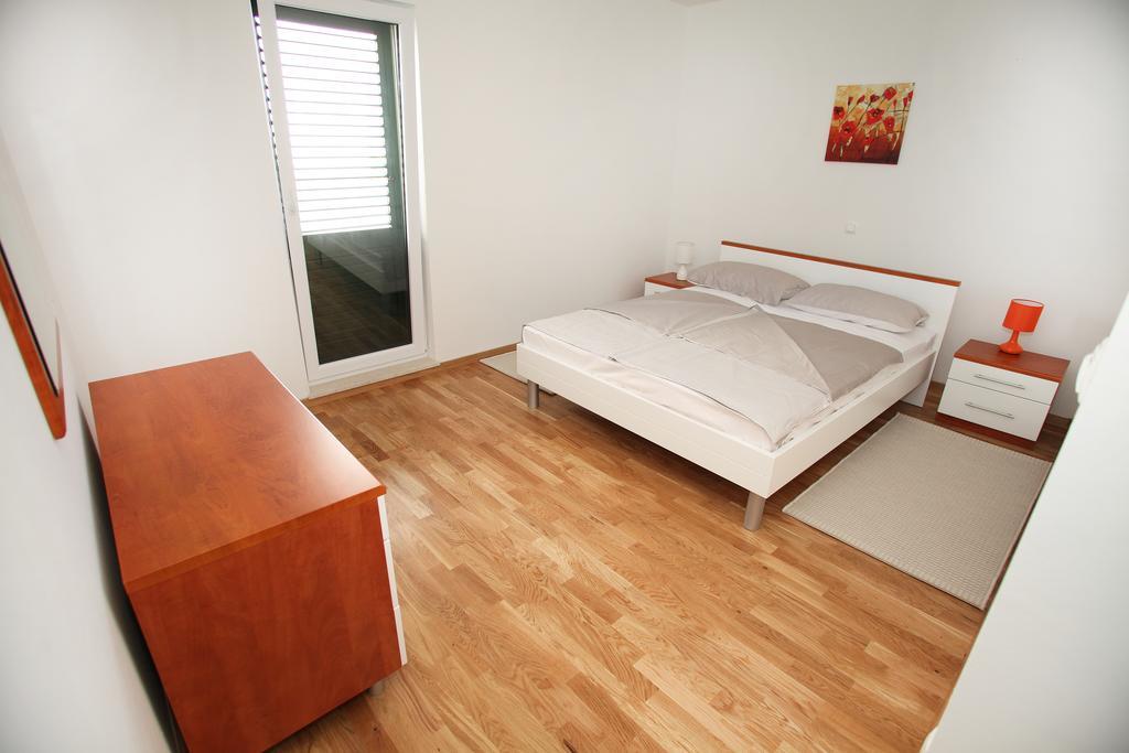 Apartments Delta Trogir Eksteriør billede