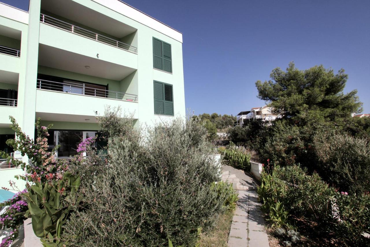 Apartments Delta Trogir Eksteriør billede