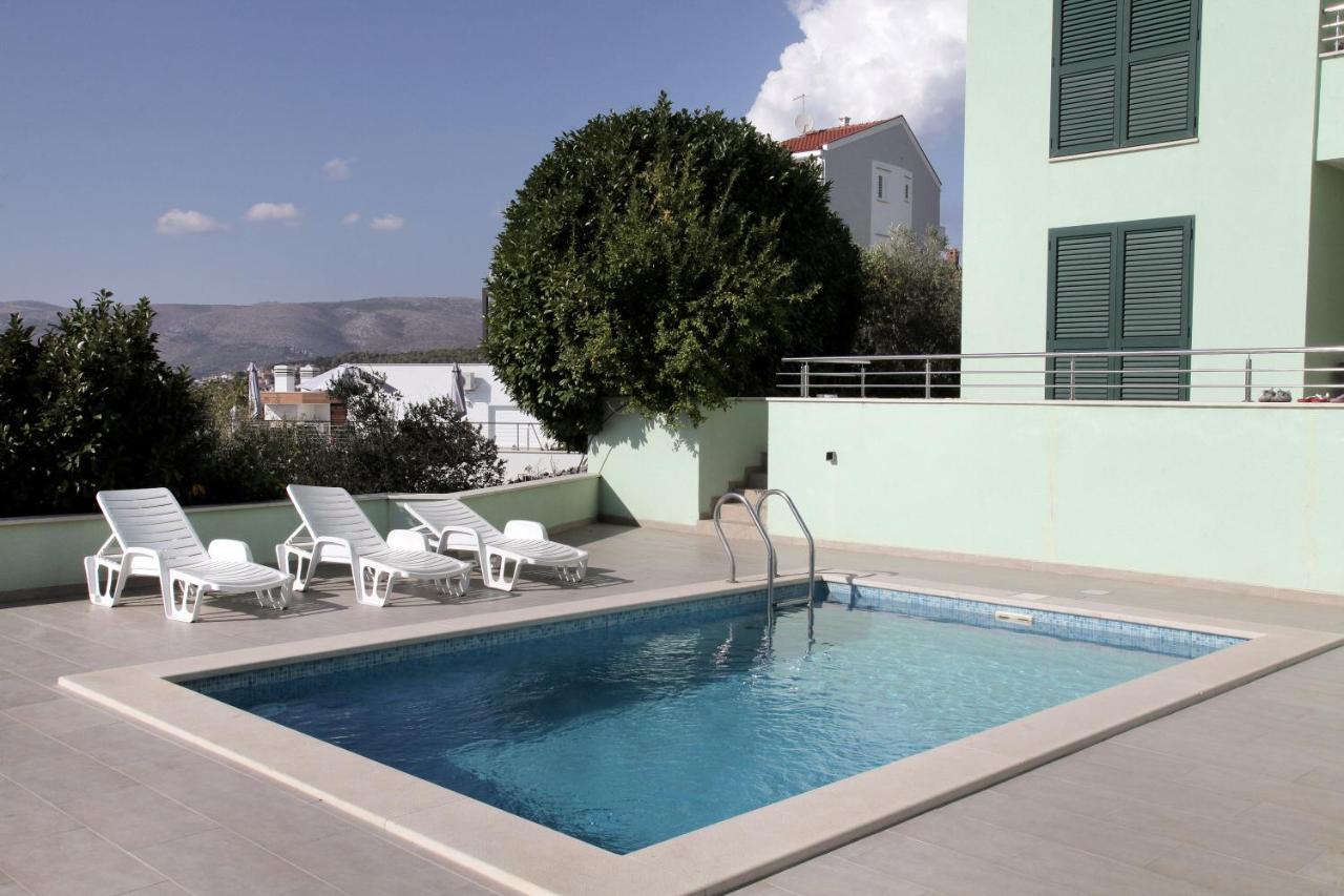 Apartments Delta Trogir Eksteriør billede